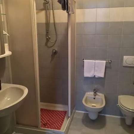 Roby Bar Guest house Romentino