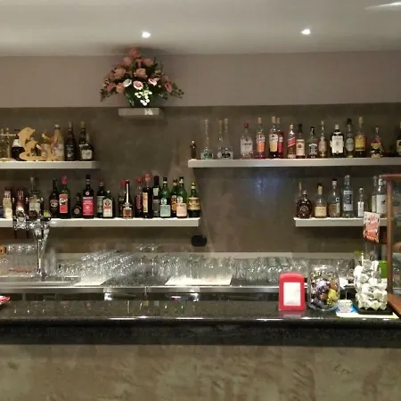 Roby Bar 3* Romentino