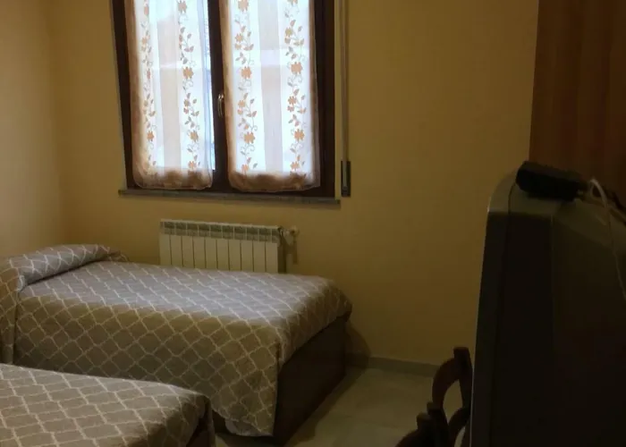 Roby Bar Πανσιόν