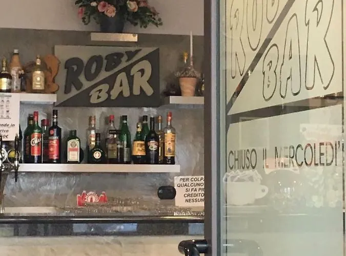 Πανσιόν Roby Bar
